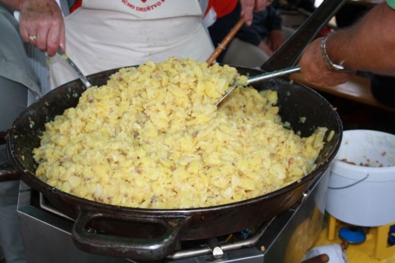 pražen krompir