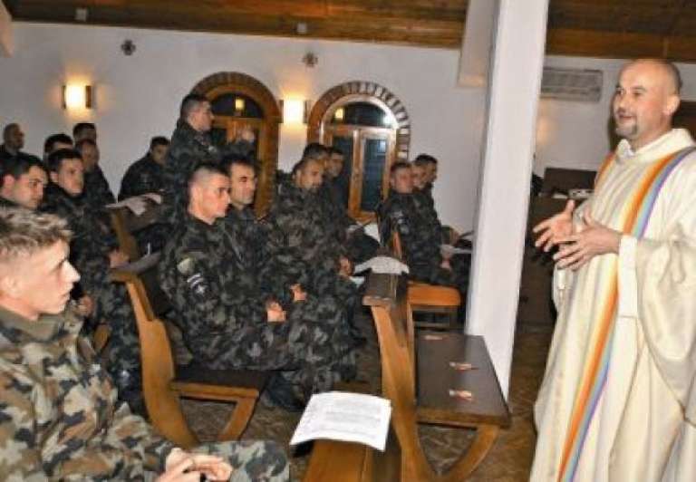 Božič z vojaki na Kosovu