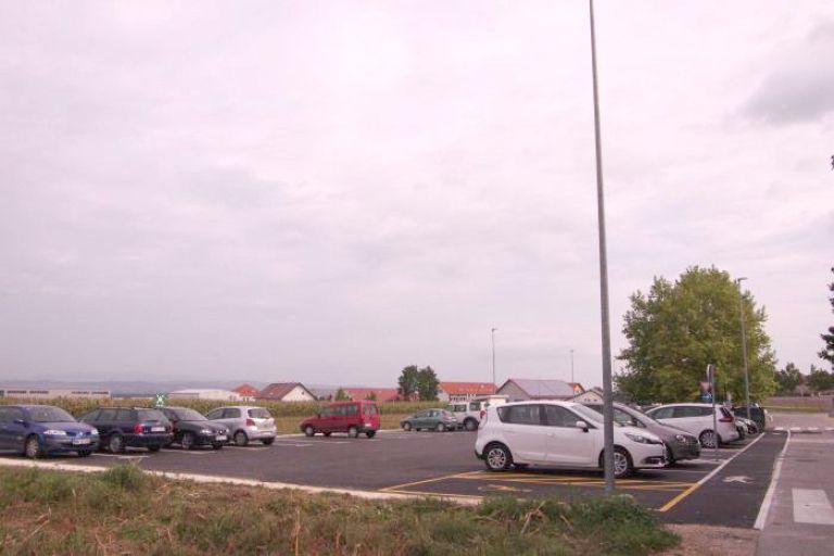 parkir__002_0001.jpg