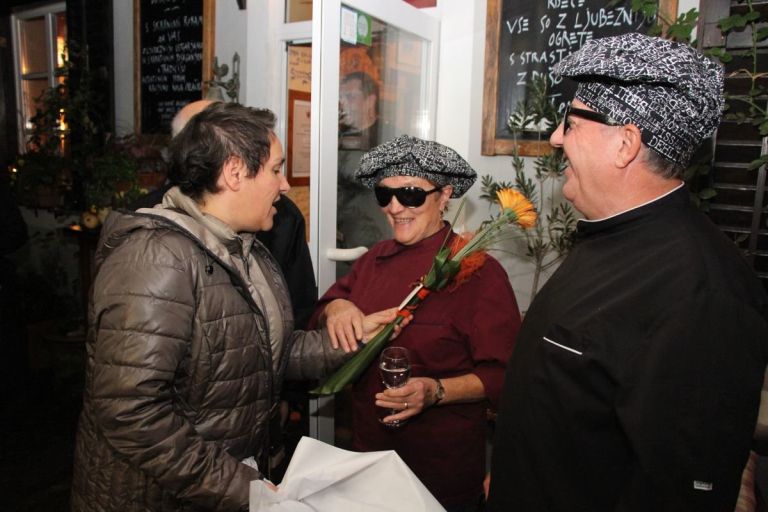 bela_kuhaunica02.jpg