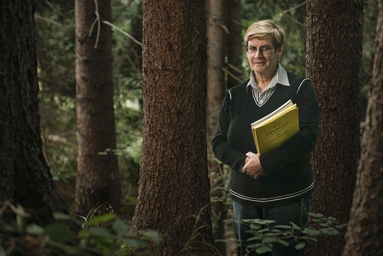 Alenka Knez