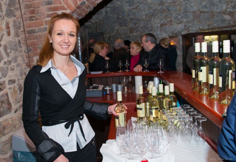zup_vino_2016_t_urh_3156.jpg