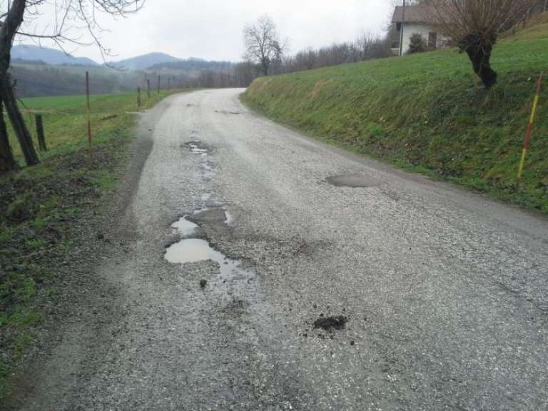 cesta šentrupert-ravne2.jpg