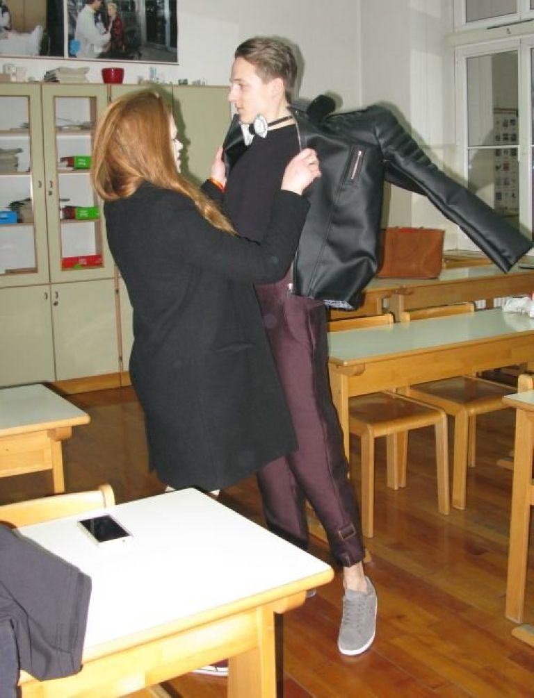 m_12.jpg