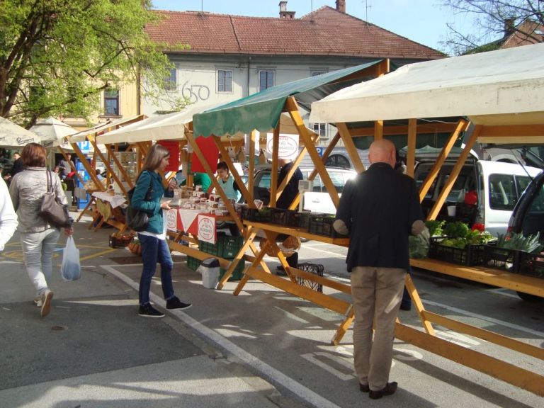 novomeska_trznica03.jpg
