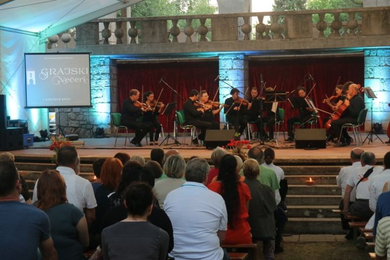 _komorni_godalni_orkester_slovenske_fiharmonije_1__2_.jpg