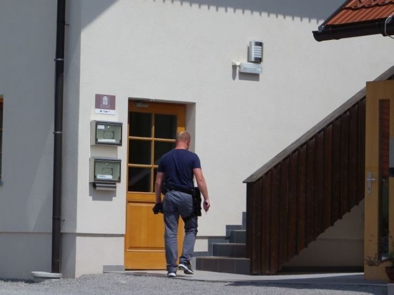 policisti_na_sentrupetski_obcini.jpg