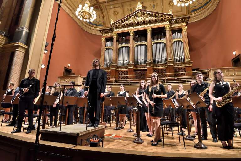 orkester_ave_sentjernej_praga__1_.jpg