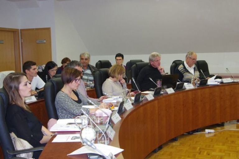 sentj_003_0001.jpg