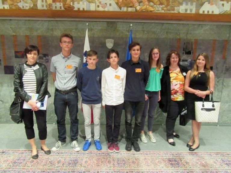 parlament02.jpg