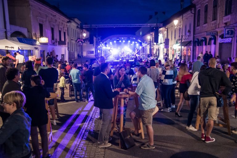 mestna_promenada_brezice___ulice.jpg