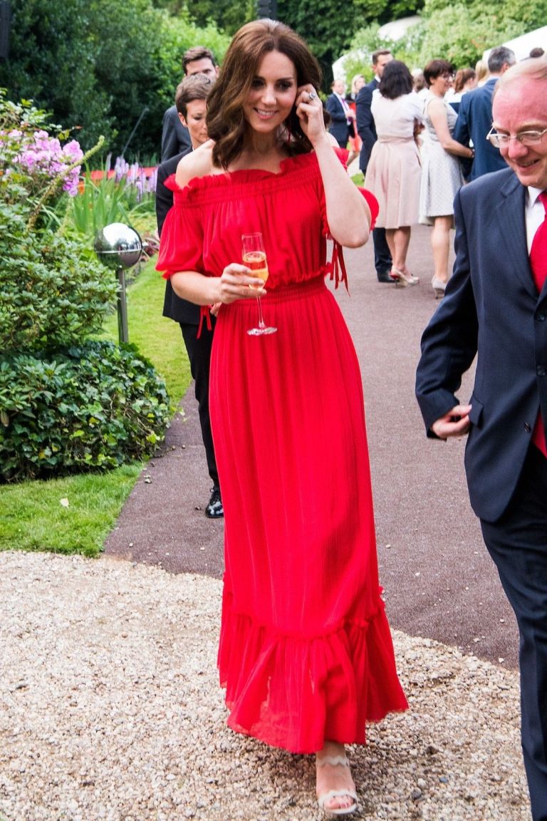 kate middleton rdeča obleka.jpg