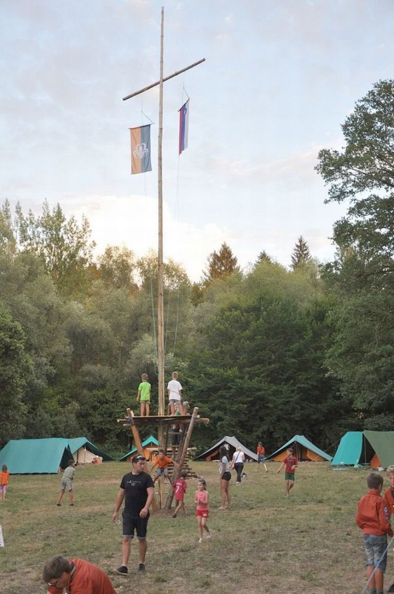 skavti_008_0001.jpg