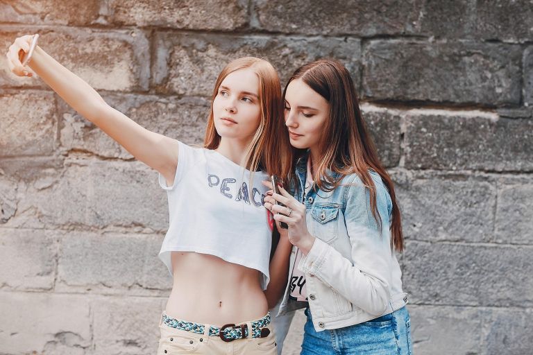 selfie, šolarke.jpg