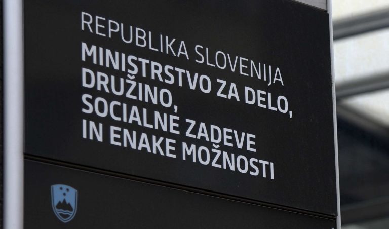 FOTO2 ministrstvo za delo, družino, socialne zadeve in enake možnosti