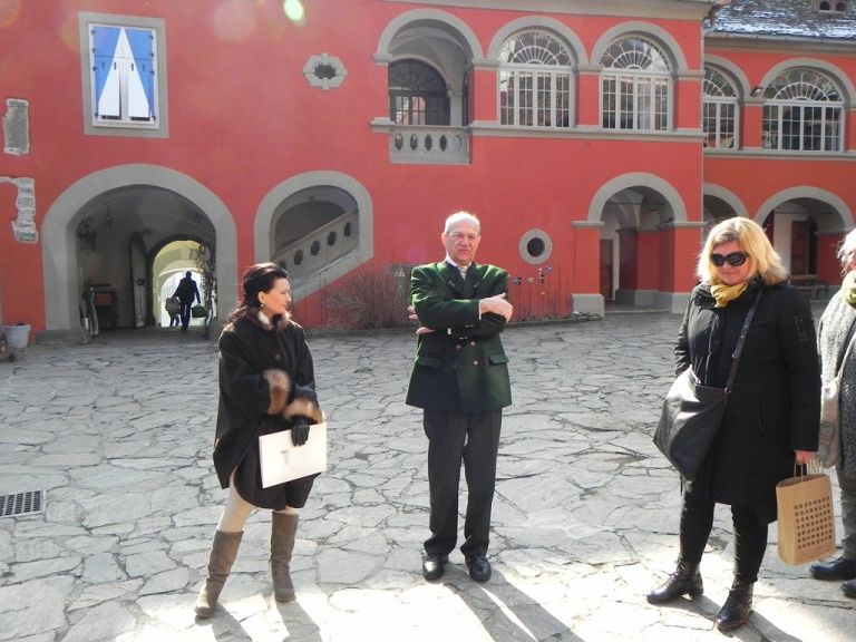 02_na_gradu_kornberg__martina_ajster__konzul_mag__andreas_grof_bardaeu__alenka_cernelic_krovelj...