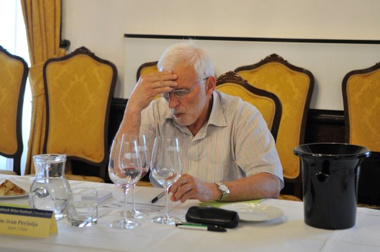 _fot2160_000.jpg