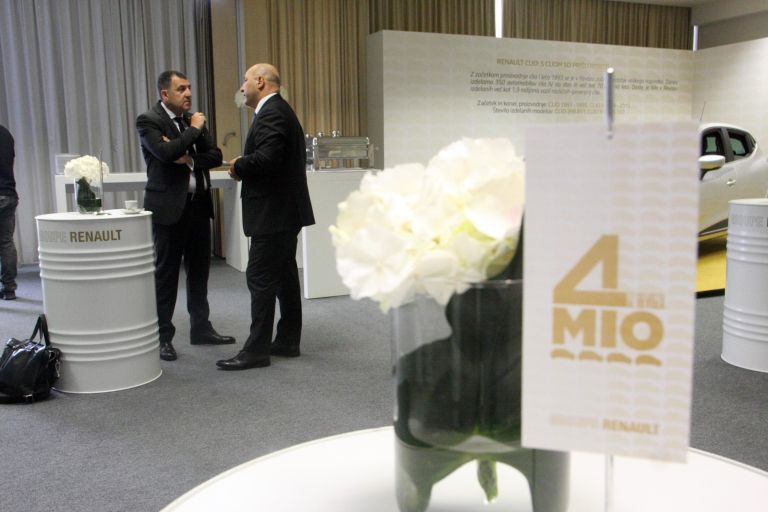revoz_4_milijone_04.jpg