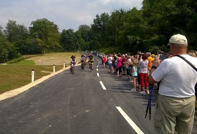 Ojstro cesta odprtje 0307.jpg