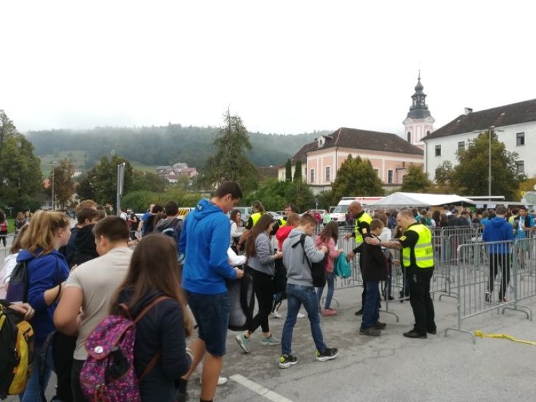 sticna_mladih02.jpg