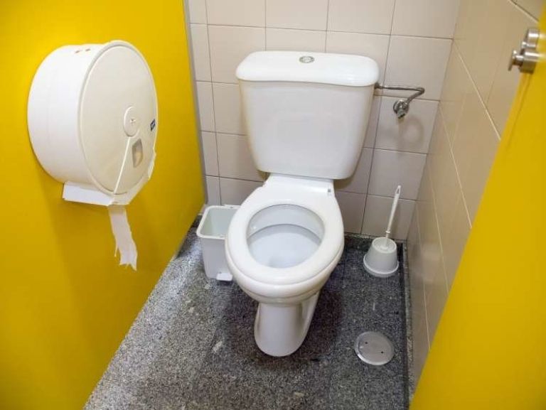 wc.jpg