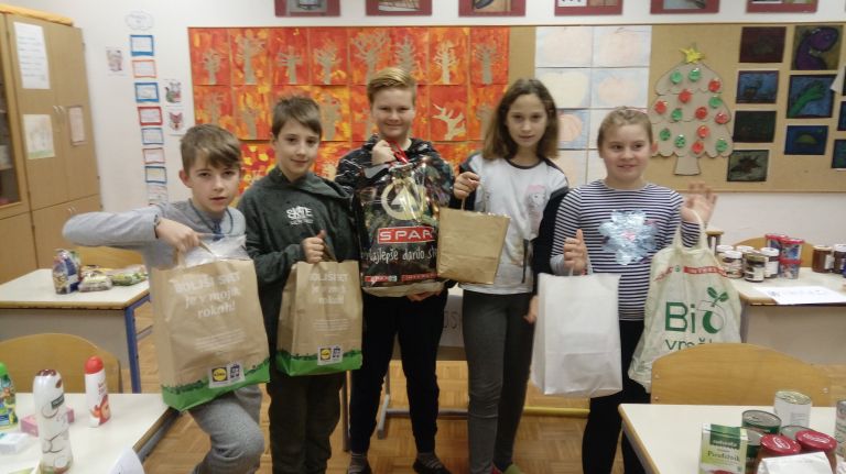 _zuenci_so_prinesli_polne_vree.jpg