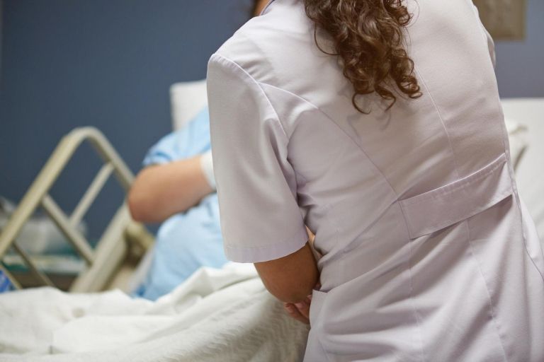 medicinska sestra, pacient.jpg