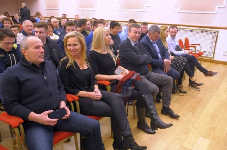 sportnik_leta07.jpg
