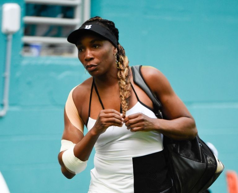 koledar 11-venus williams.jpg