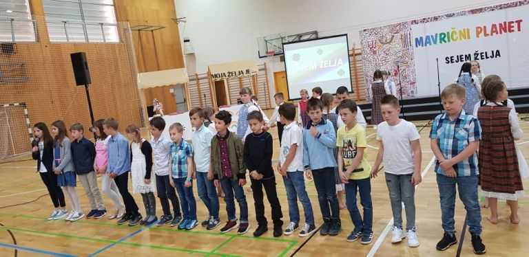 mirna___mavricni_planet__odprtje_prenovljenega_sportnega_igrisca__foto_lapego__11_.jpg