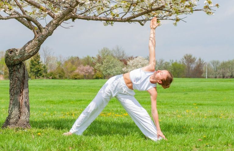 Trikonasana