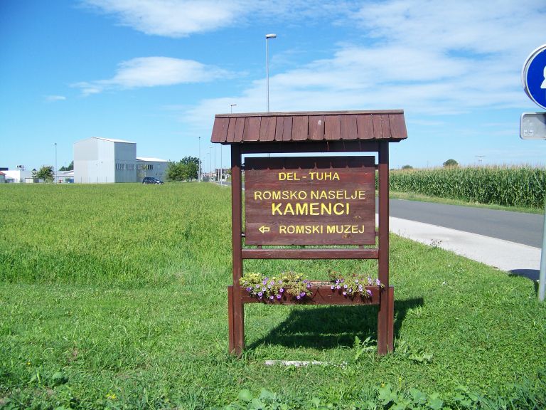 proščenja, kamen, kape, romsko-naselje-dolga-vas