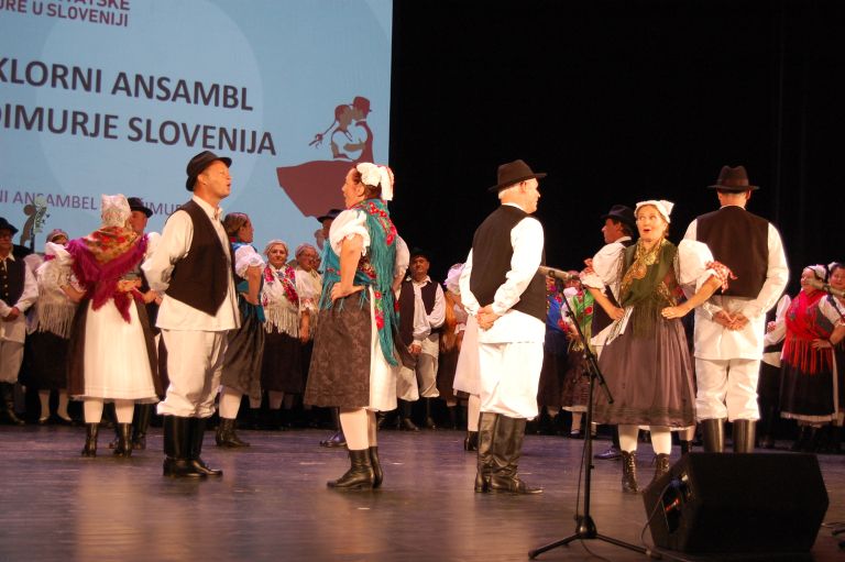 lendava, gledališka-in-koncertna-dvorana, srečanje-kulturnih-društev