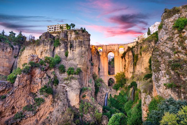 Ronda_naslovna.jpg