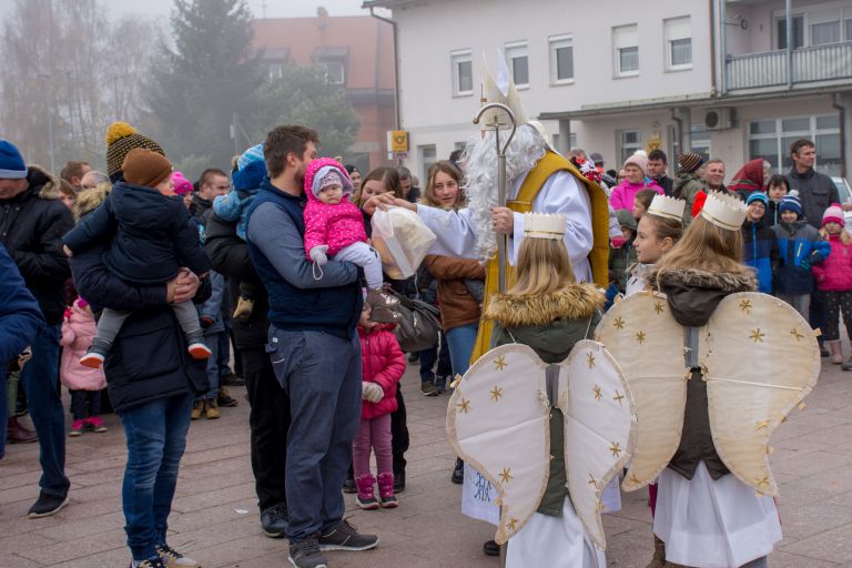 miklavževanje, bazar