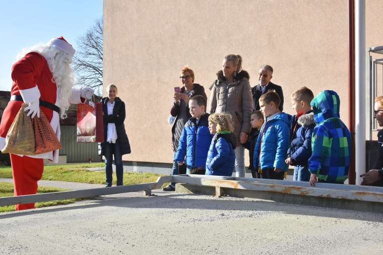 murska-sobota, obisk-božička-v-bolnici