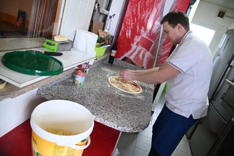 samo-herceg, picopek, pica, gostišče-trta