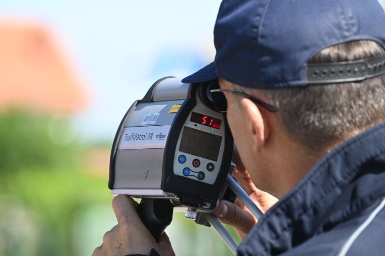 petanjci, nadzor-prometa, radar, policija, simbol, promet