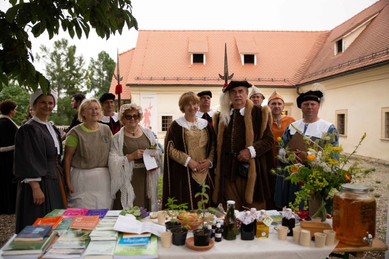 kultprotur, zeliščarski-dan, negova