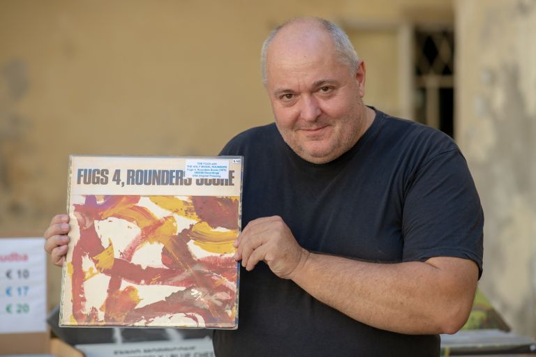 mikk, grajsko-dvorišče, sejem, sejem-vinilnih-plošč, mjuzikk