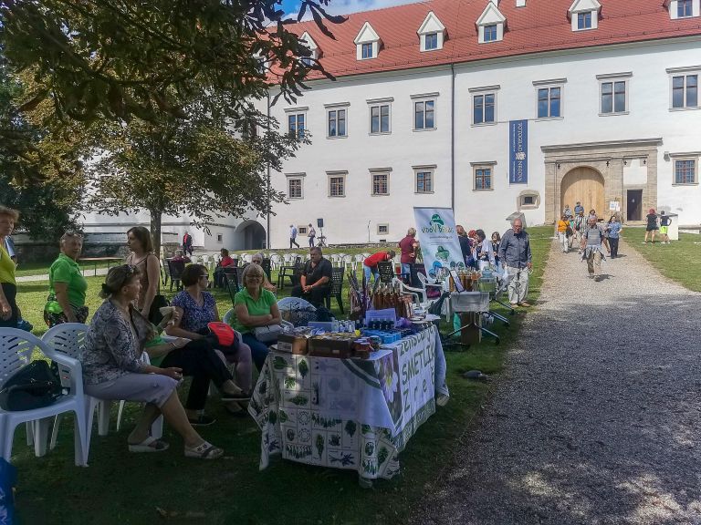 grad-negova, negova, festival-ljubezni, zeliščarski-dan