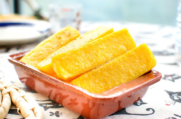 PEČENA POLENTA