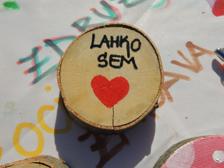 bumerang-sreče, kamenčki-dobrih-misli, dan-prijaznosti