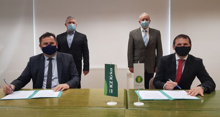 kz_trebnje___podpis_pripojitvene_pogodbe__foto_lapego__1_.jpg