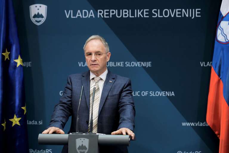 uvodnik hojs foto STA.jpg