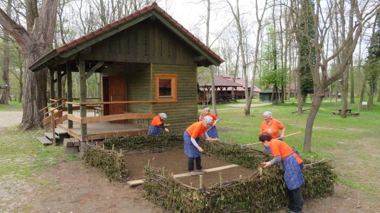 lan, ižakovske-tkalke