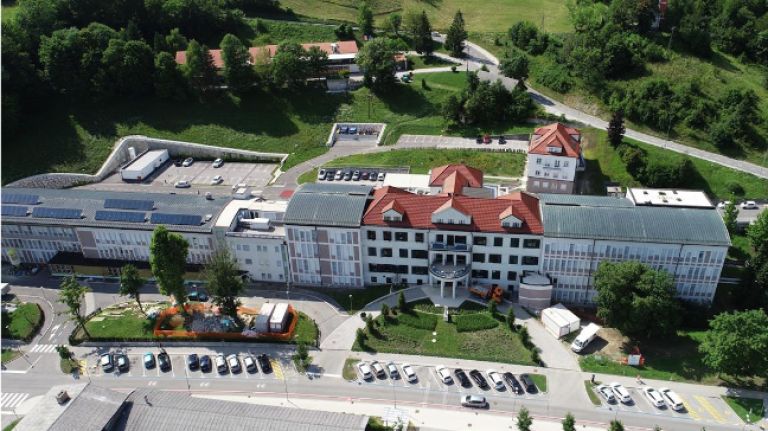 Splošna bolnišnica Trbovlje.png