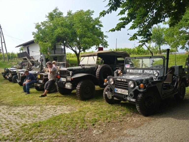 starodobna-vojaška-vozila, panoramska-vožnja, jeep-klub-veteran-murska-sobota