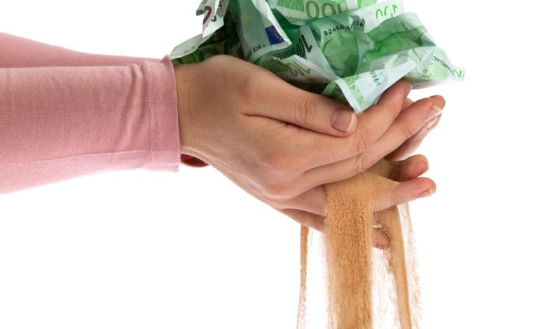 denar, gotovina, pesek, inflacija.jpg