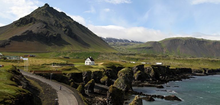 iceland-1108599_1920.jpg